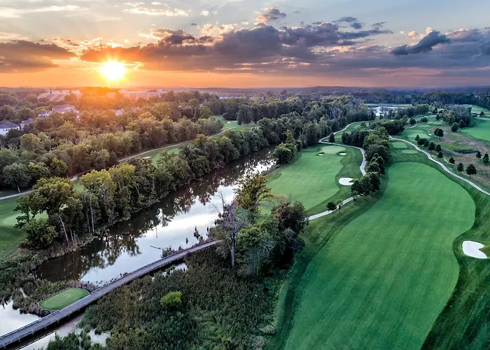 Pet Friendly hotel: Lansdowne Resort And Spa